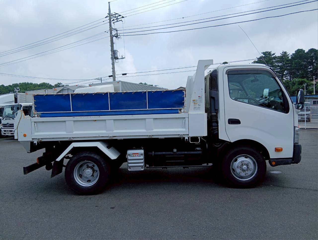 日野 デュトロ