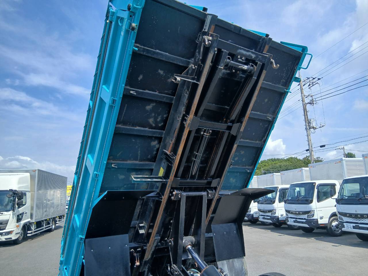 日野 デュトロ