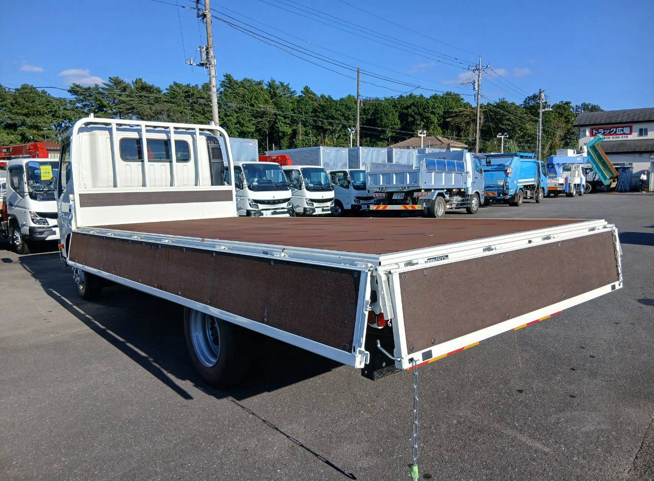 日野 デュトロ