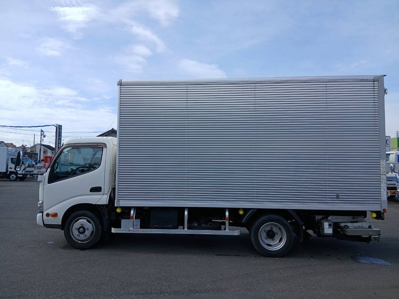 日野 デュトロ