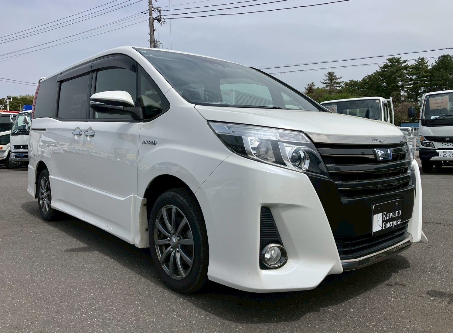 トヨタ ノア ハイブリッド